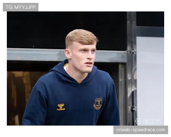 传闻:曼联与埃弗顿就中后卫布兰斯韦特的转会进行初步询价